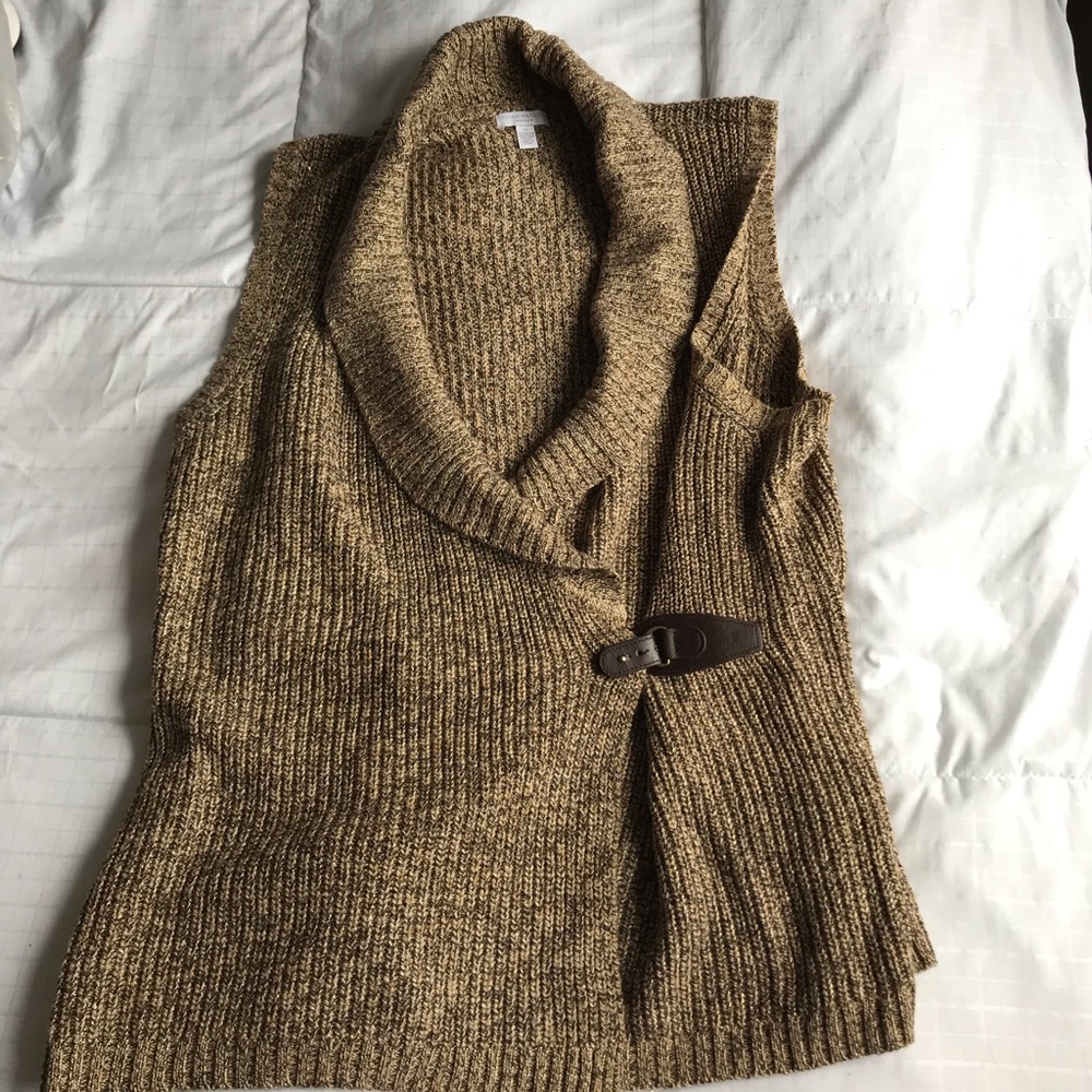 Fancy outer sleeveless vest